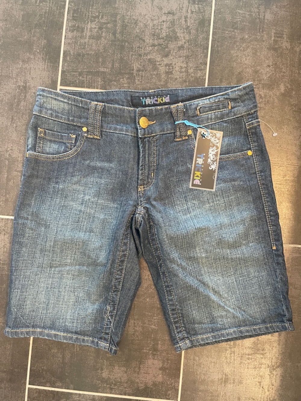 Something Trickie Denim Bermuda Shorts in Dark Wash Sz 13 Juniors